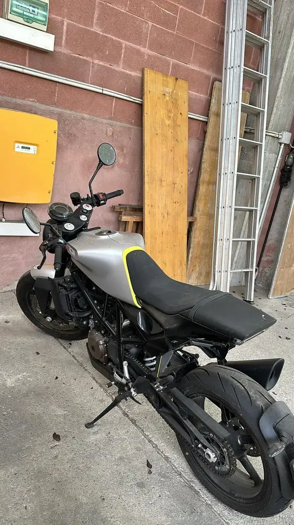 Husqvarna Vitpilen Argento - 1