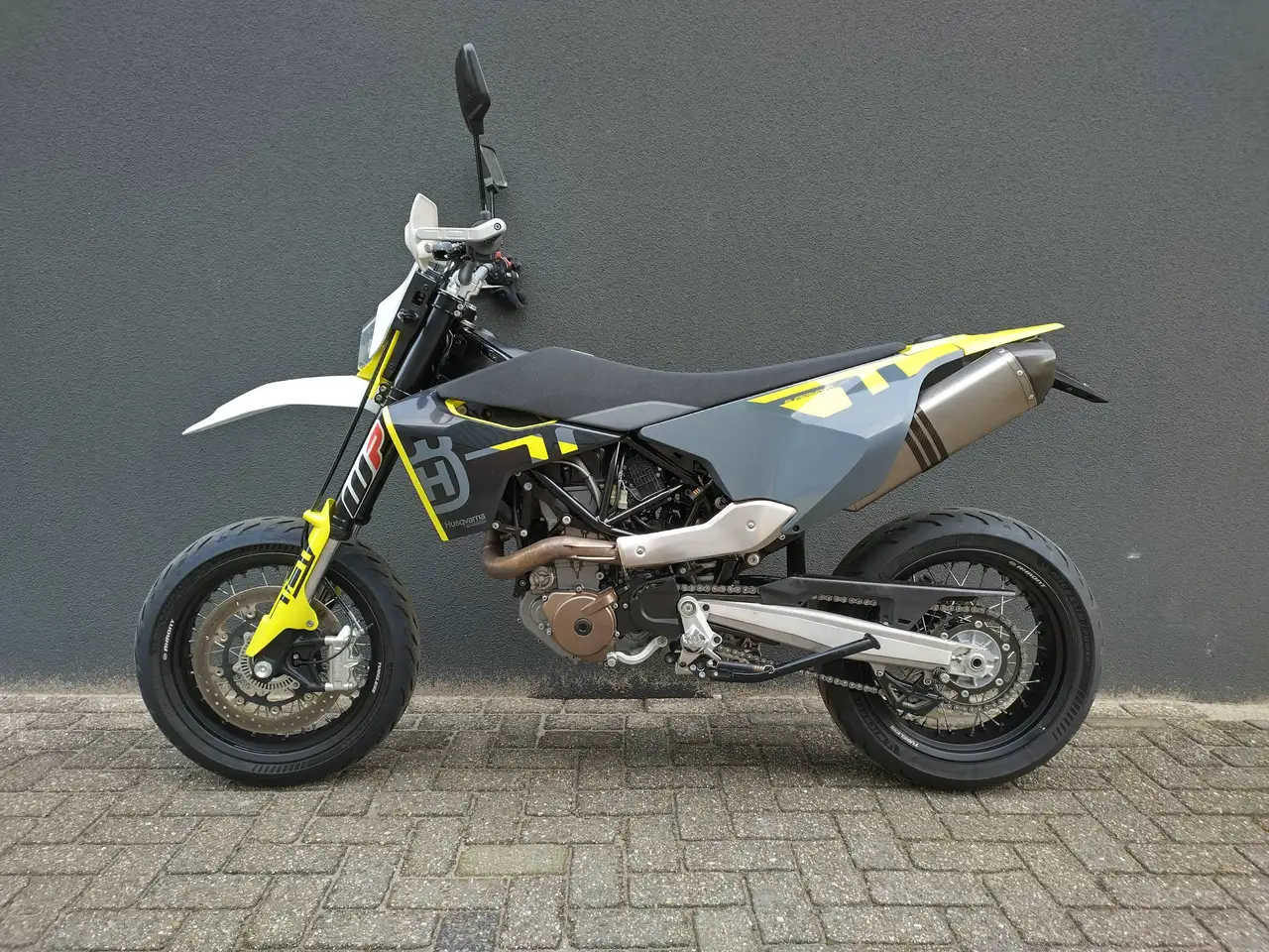 Husqvarna 701 Supermoto
