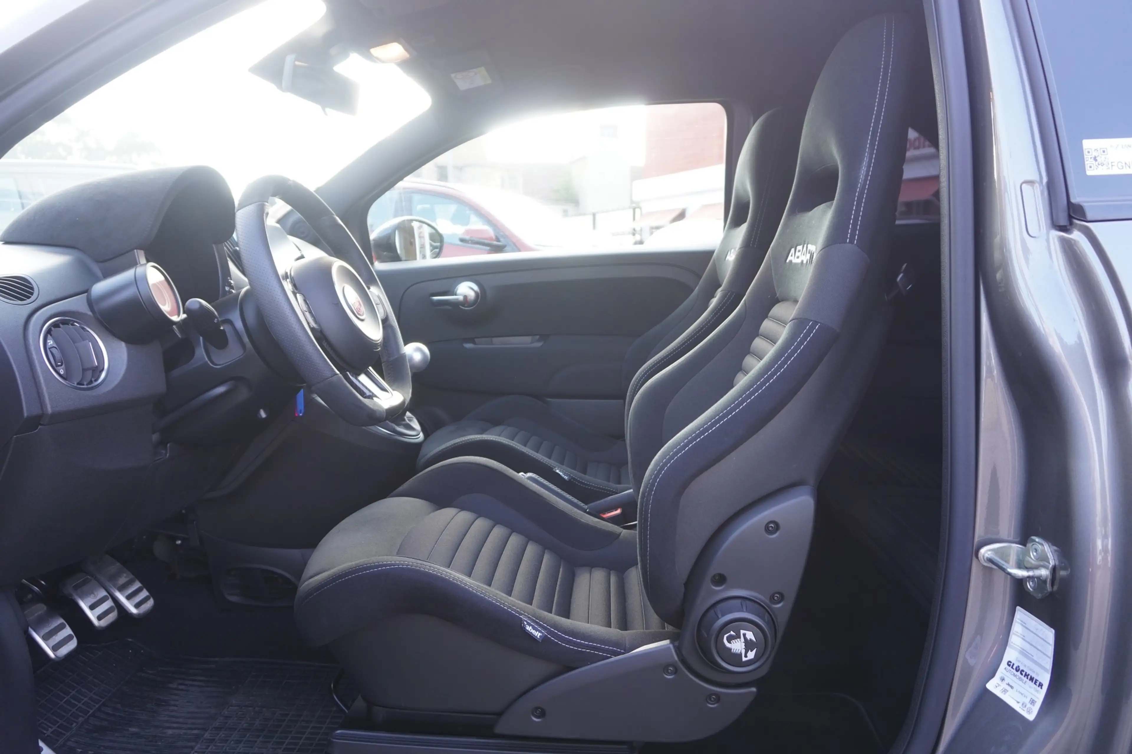 Abarth 595 Competizione 595 1.4 T-Jet Competizione Bi-Xenon Beats PDC — photo 23