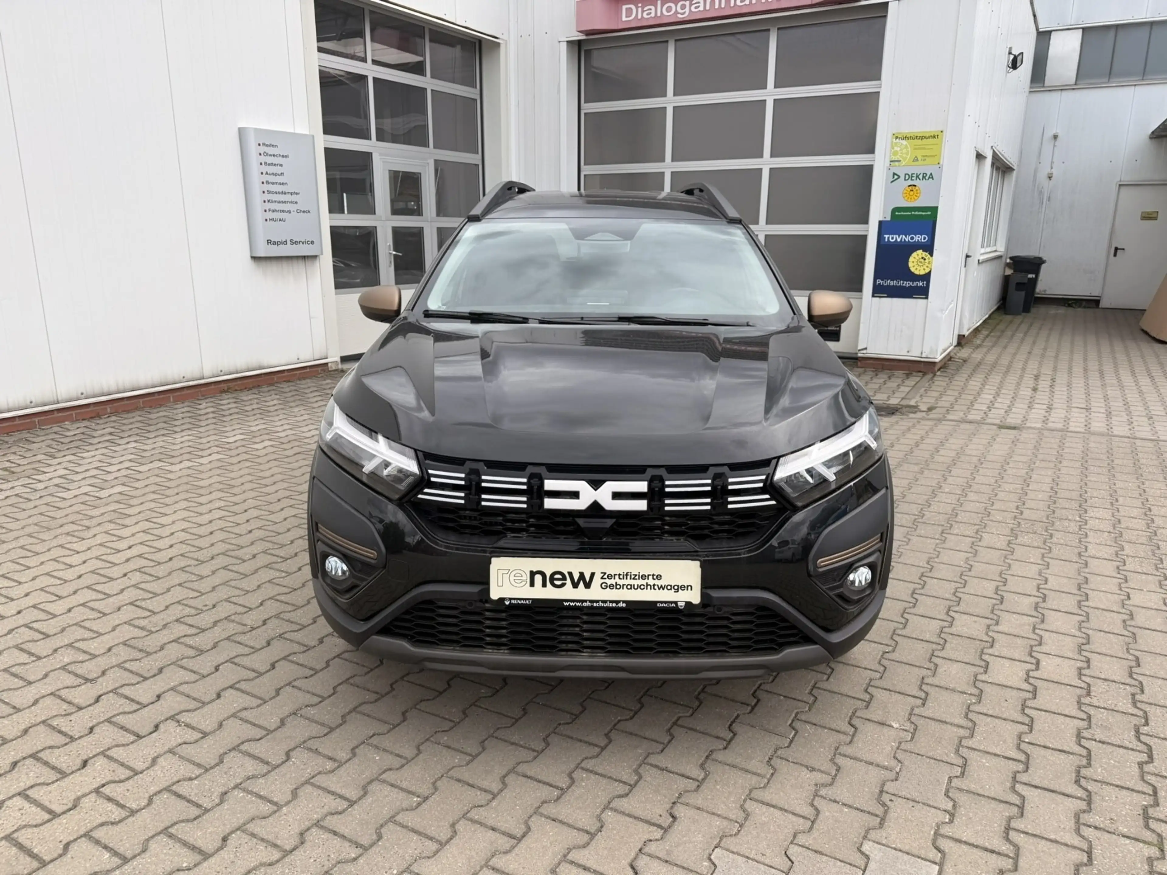 Dacia Jogger Extreme+ ECO-G 1.0 TCe 100 — photo 2