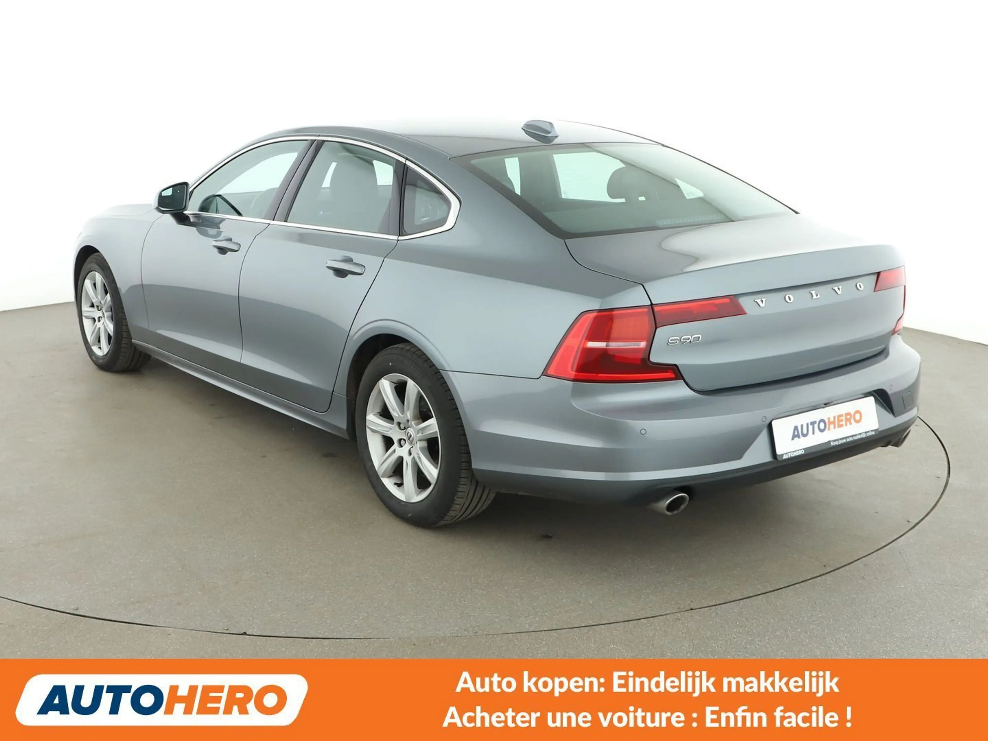 Volvo S90 2.0 D4 Momentum — photo 3