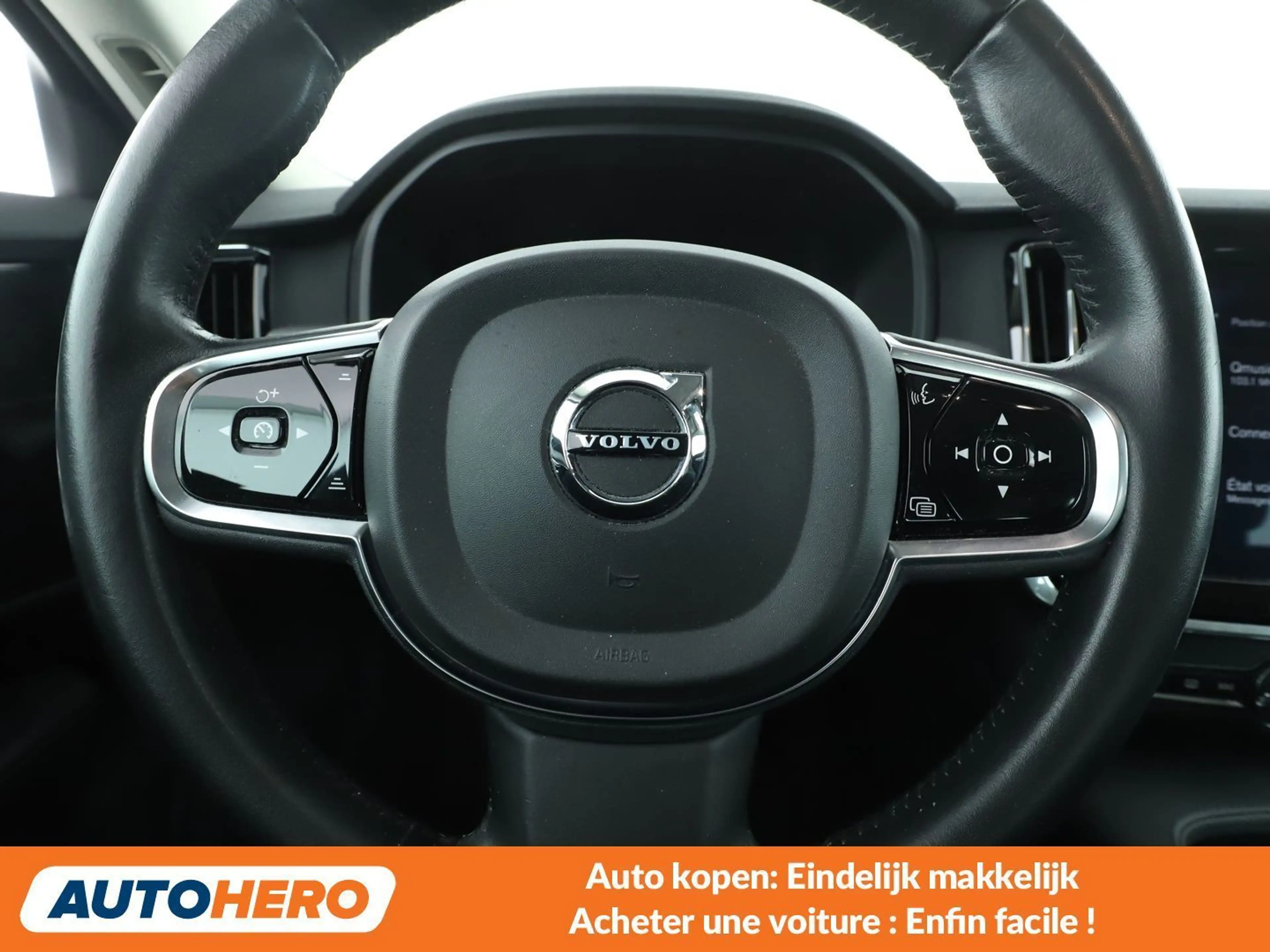 Volvo S90 2.0 D4 Momentum — photo 5