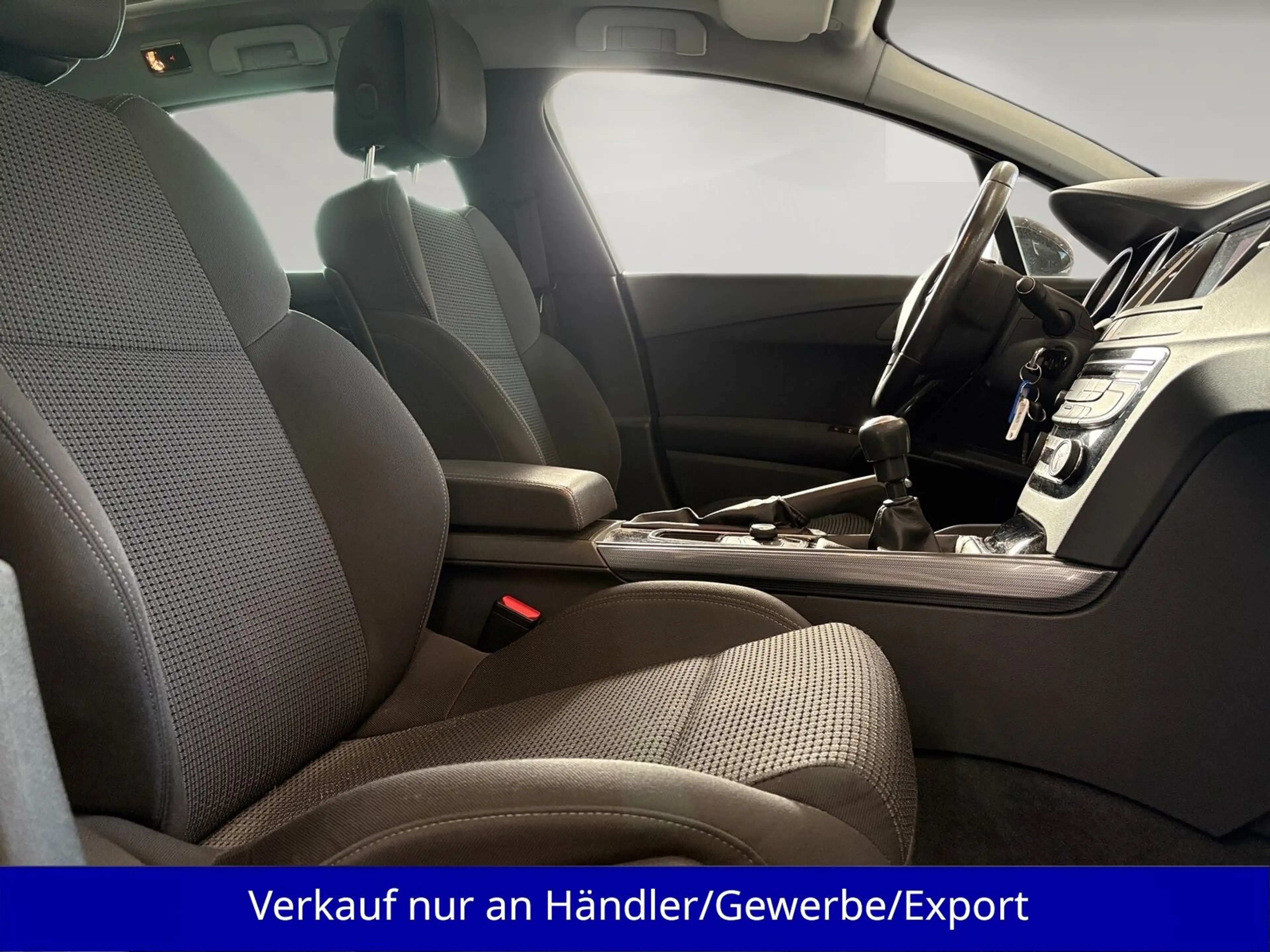 Peugeot 508 Kombi 1.6 AAC Navi Pano PDC AHK — photo 14