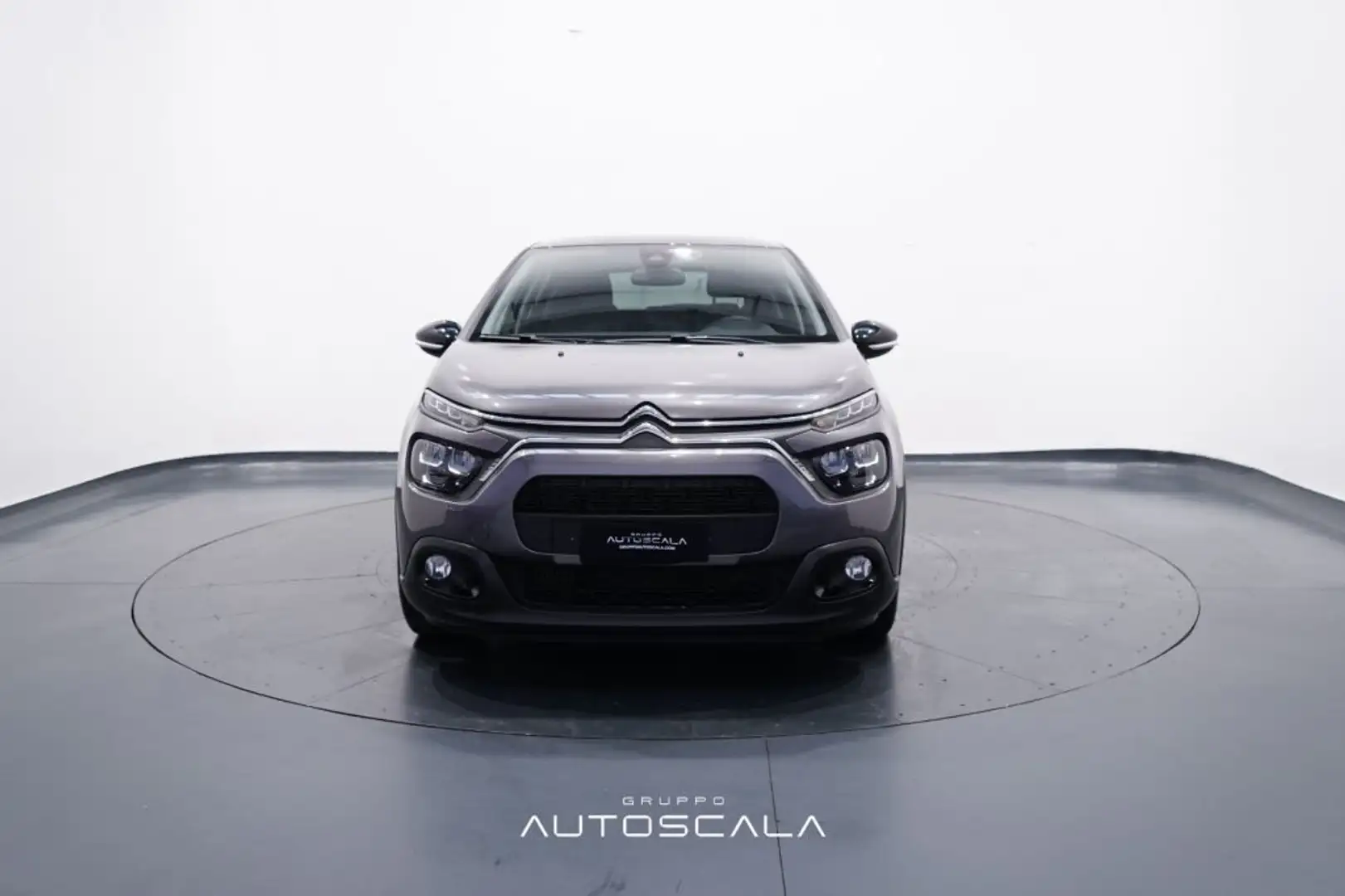 Citroen C3 1.2 PureTech 110cv S&S Shine Grijs - 2