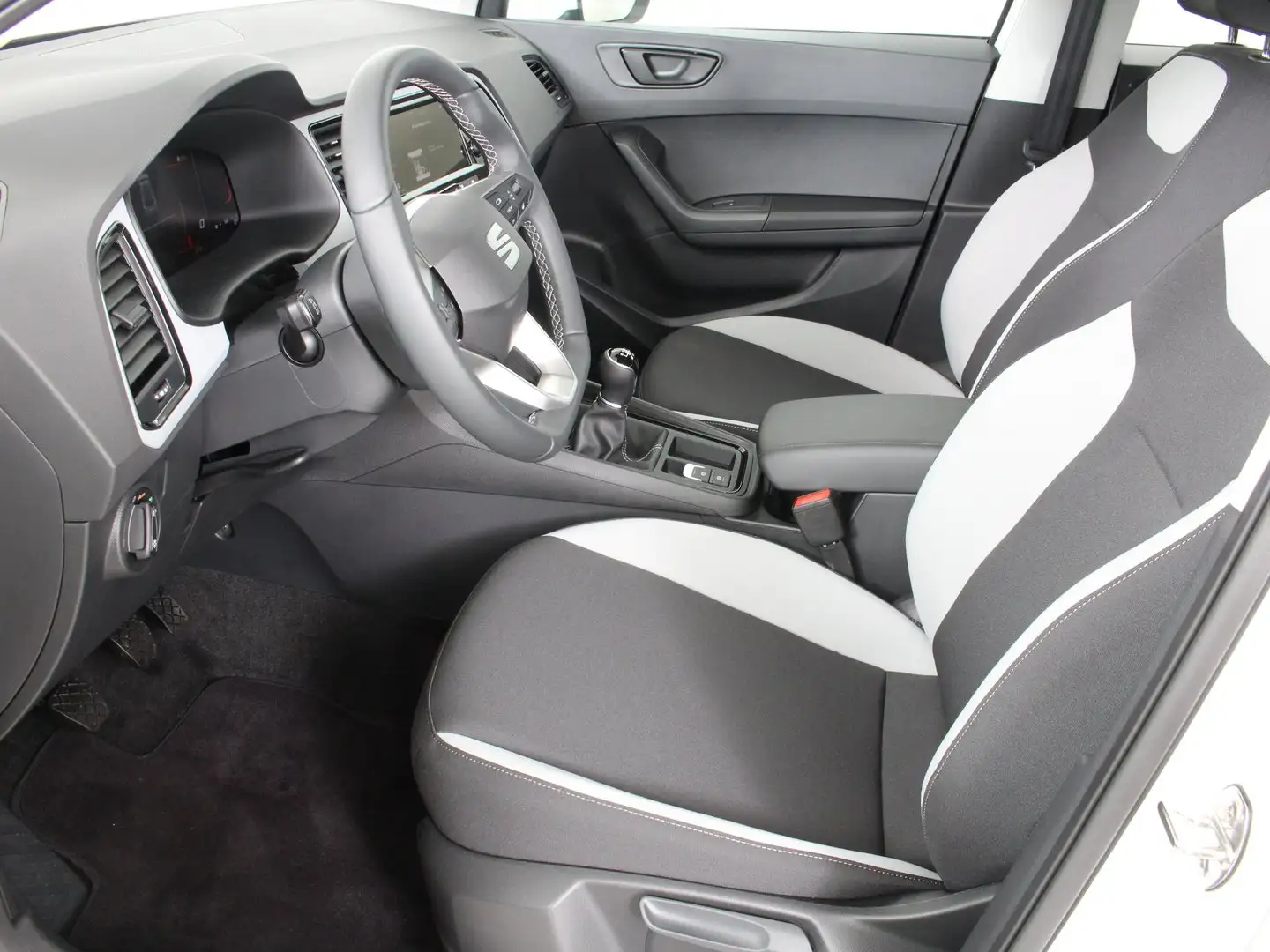 SEAT Ateca Reference 1.0 TSI Weiß - 2