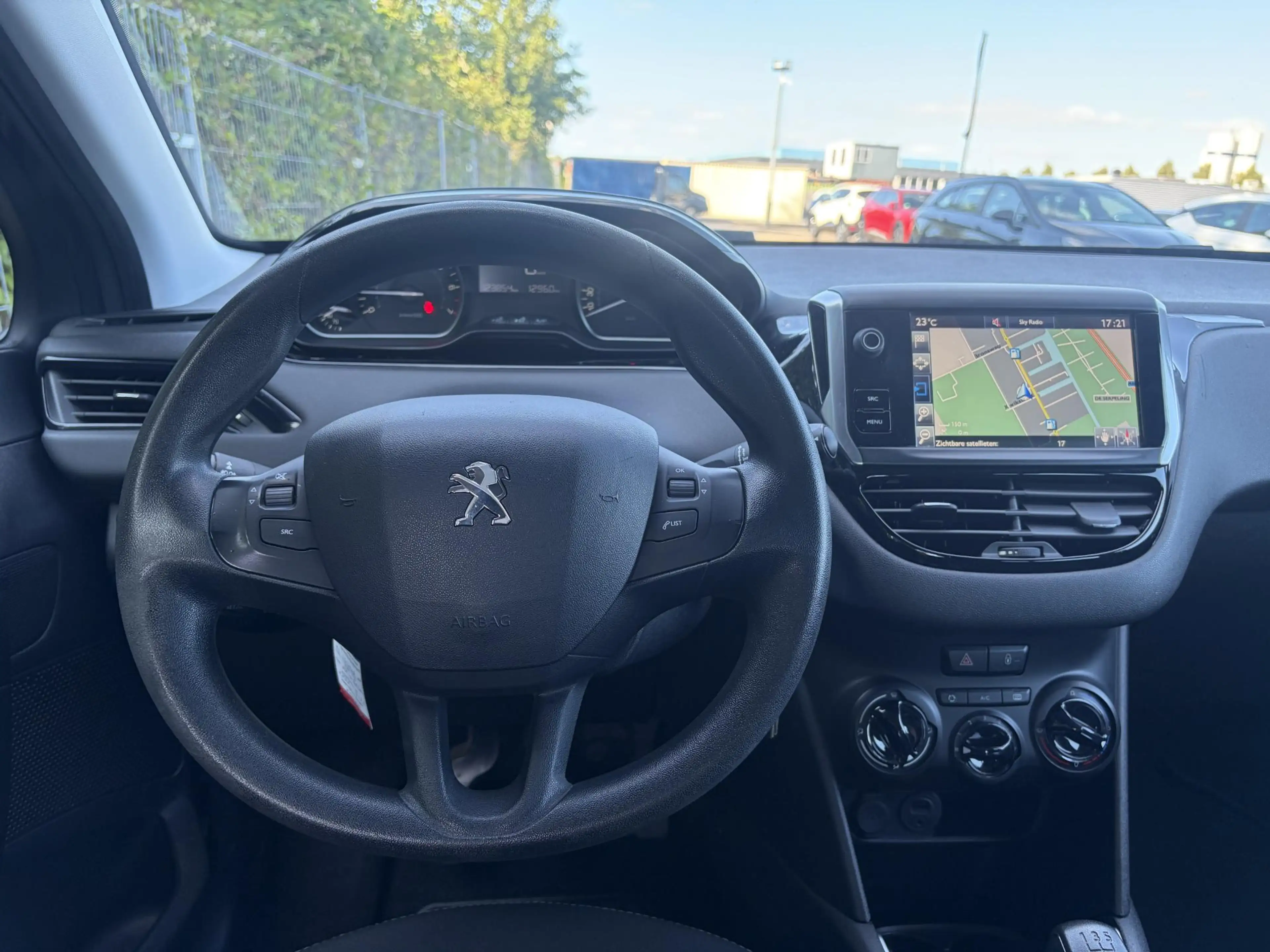 Peugeot 208 1.2 PureTech Blue Lion ✓1e Eigenaar✓Navi✓Trekhaak✓ — photo 3