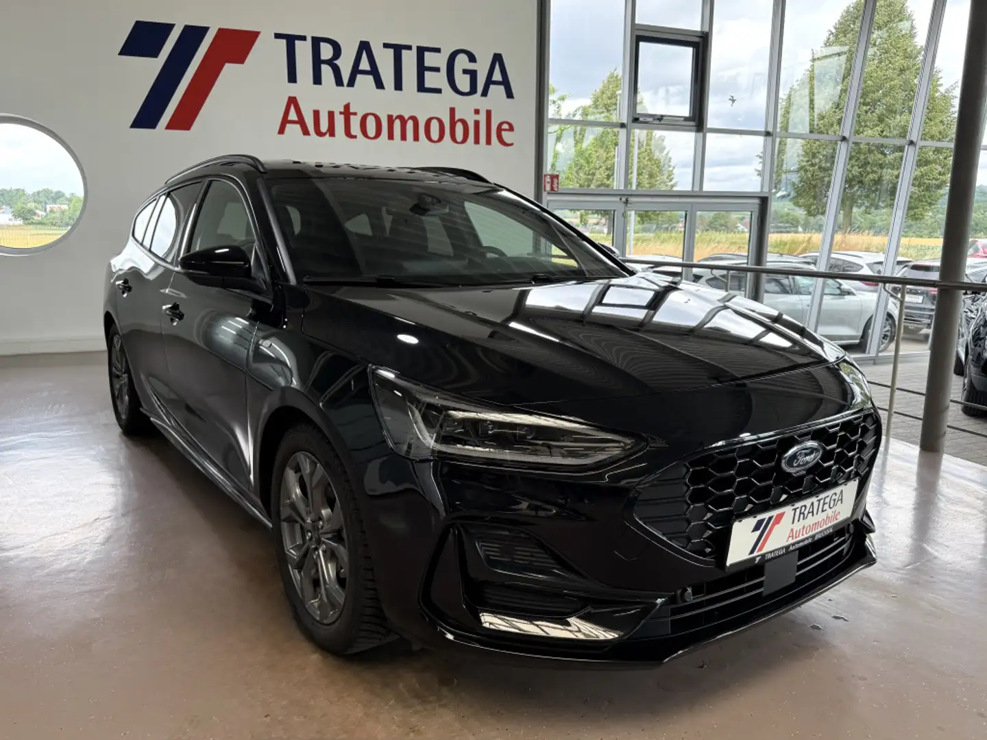 Ford Focus Turnier 155PS MHEV ST-Line Matrix ACC GJR Schwarz - 1
