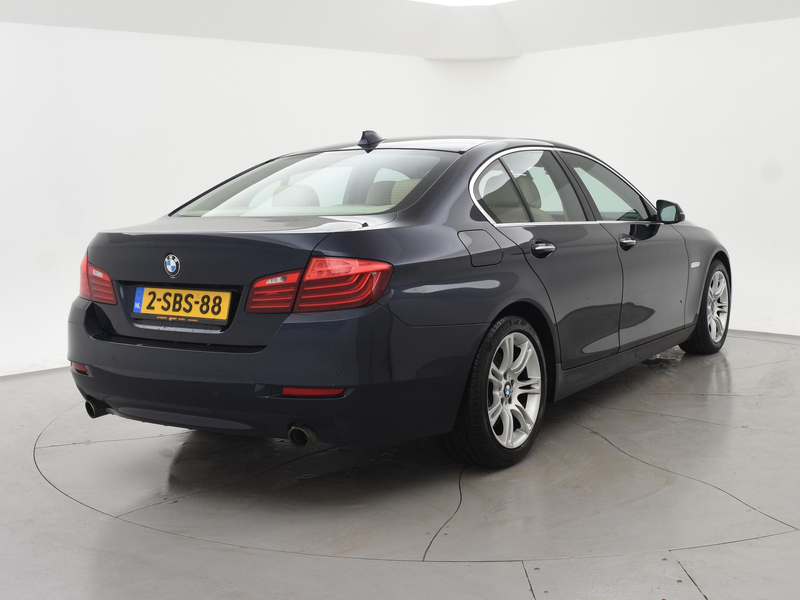 BMW 535 5-serie 535i 306 PK H.E. + COMFORTZETELS | LEDER | — photo 2