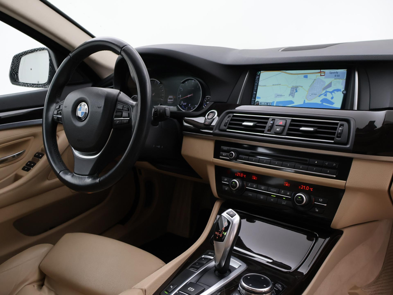 BMW 535 5-serie 535i 306 PK H.E. + COMFORTZETELS | LEDER | — photo 4