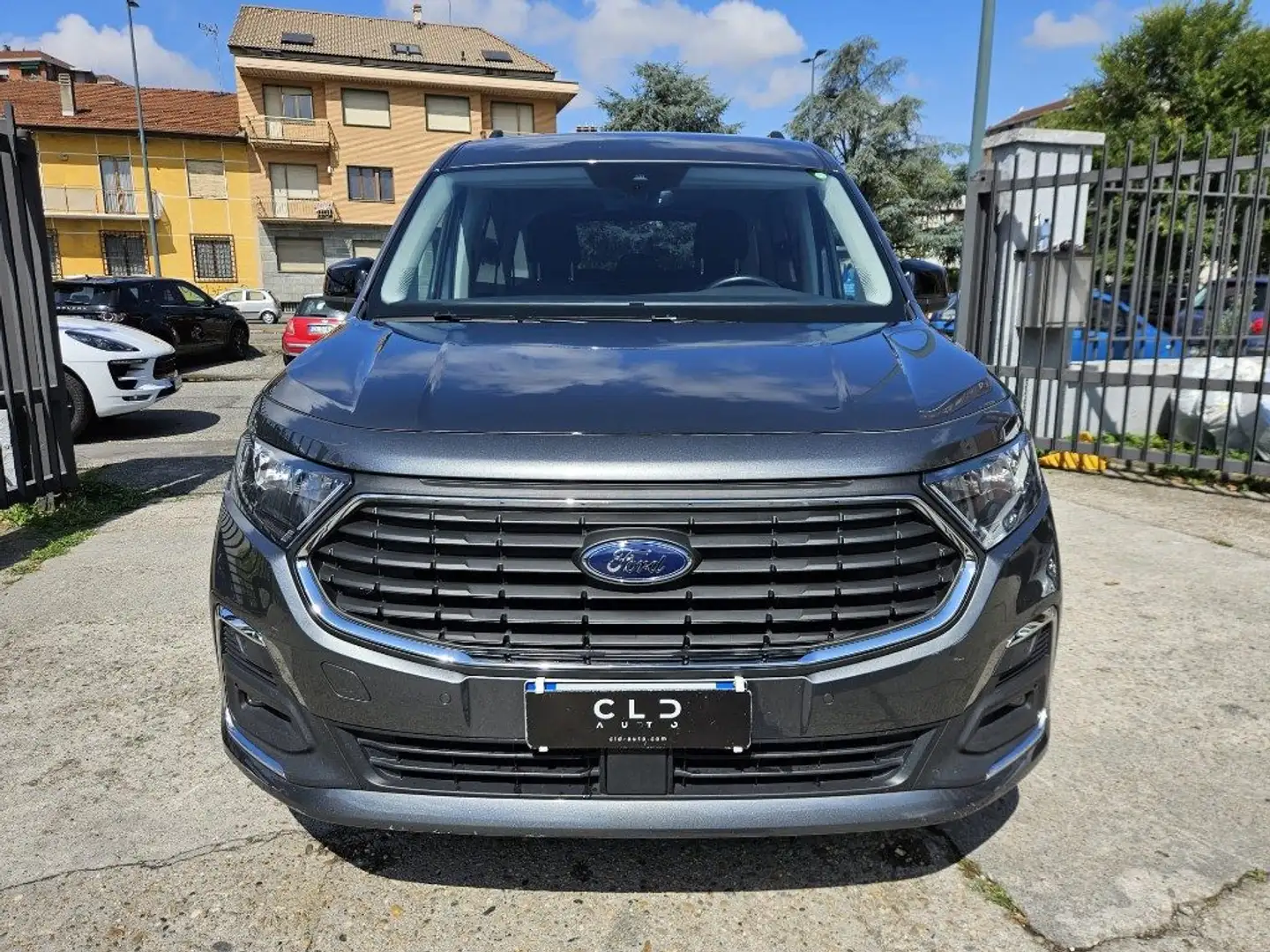Ford Tourneo Connect Grand Tourneo Connect 2.0 7POSTI Сірий - 2