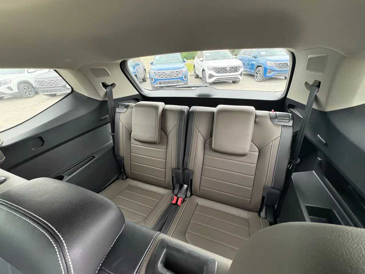 Volkswagen Atlas снимка Volkswagen Atlas