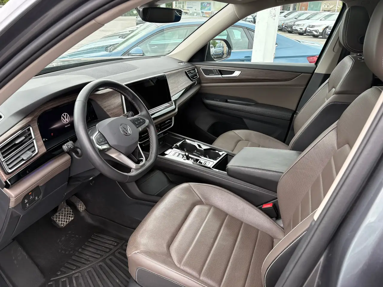 Volkswagen Atlas снимка Volkswagen Atlas