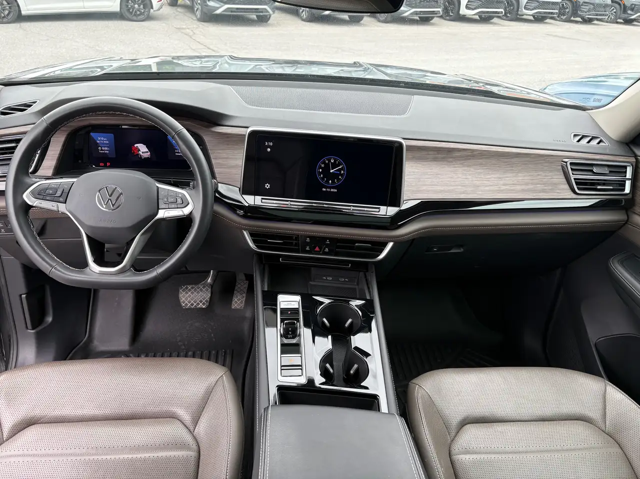 Volkswagen Atlas снимка Volkswagen Atlas