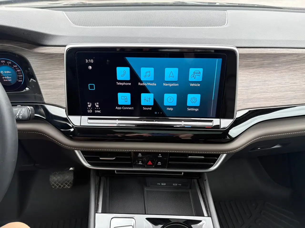 Volkswagen Atlas снимка Volkswagen Atlas