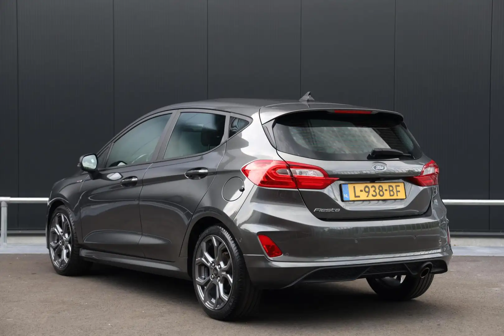 Ford Fiesta 1.0 EcoBoost ST-Line X Navi Clima ACC Stoel/Stuur Grijs - 2
