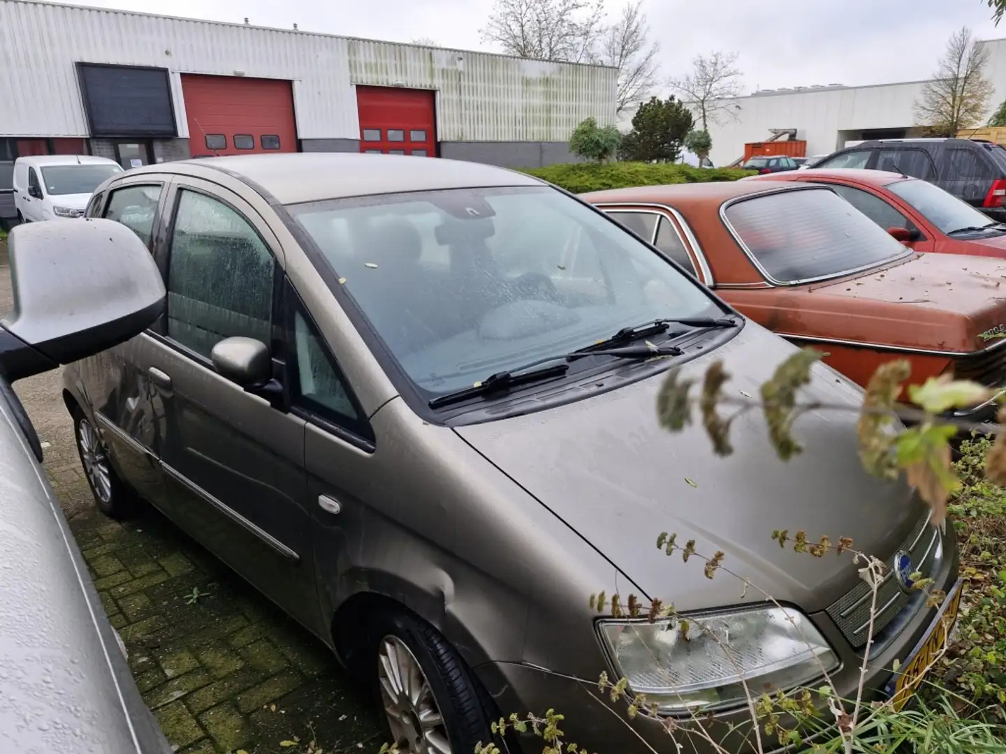 Fiat Idea DEFECT 1.4-16V Emotion Grijs - 2