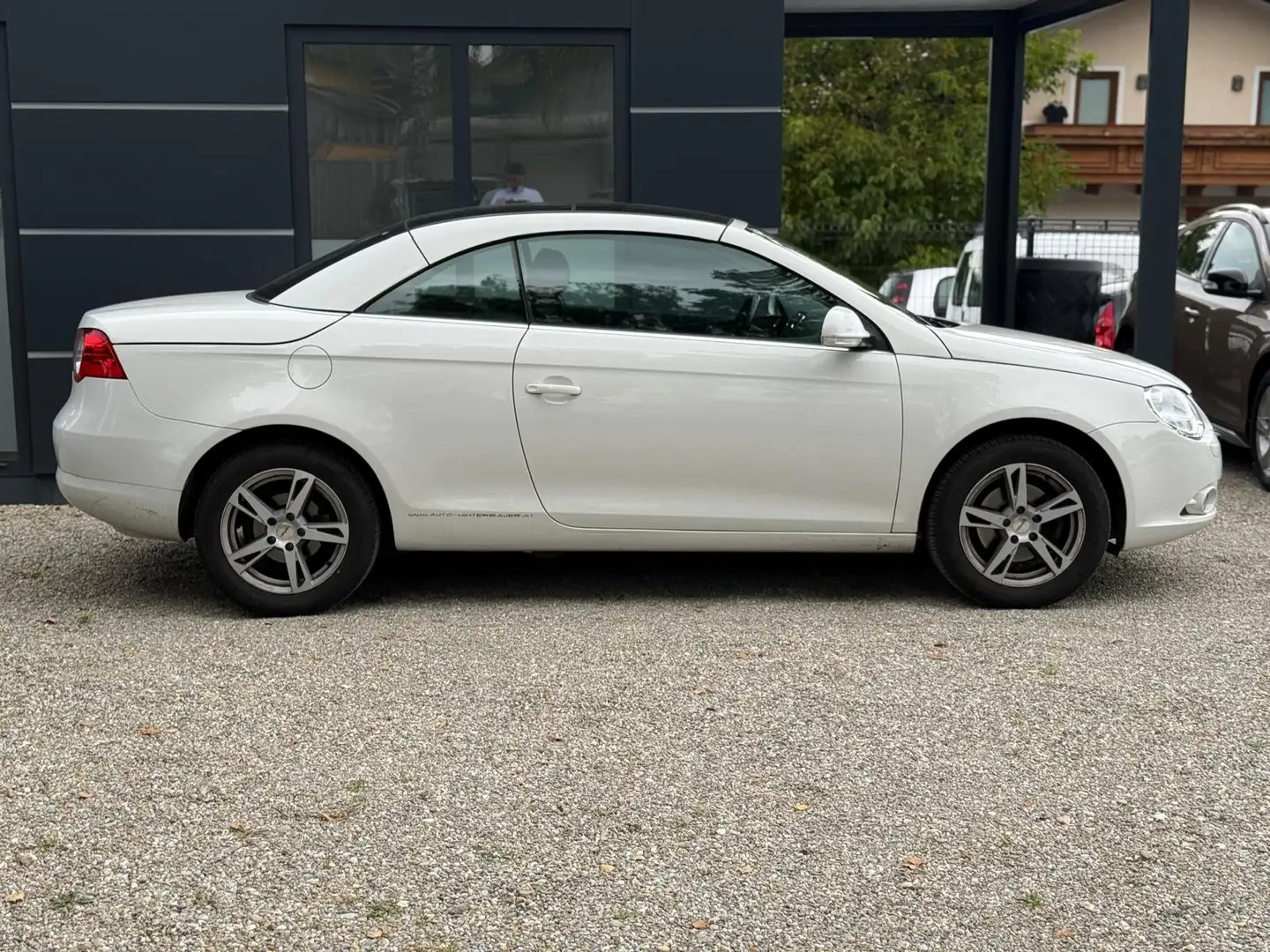 Volkswagen Eos 1.6 Weiß - 2
