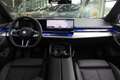 BMW 530 5 Serie Touring 530e M Sport Automaat / Panoramada Grijs - thumbnail 37