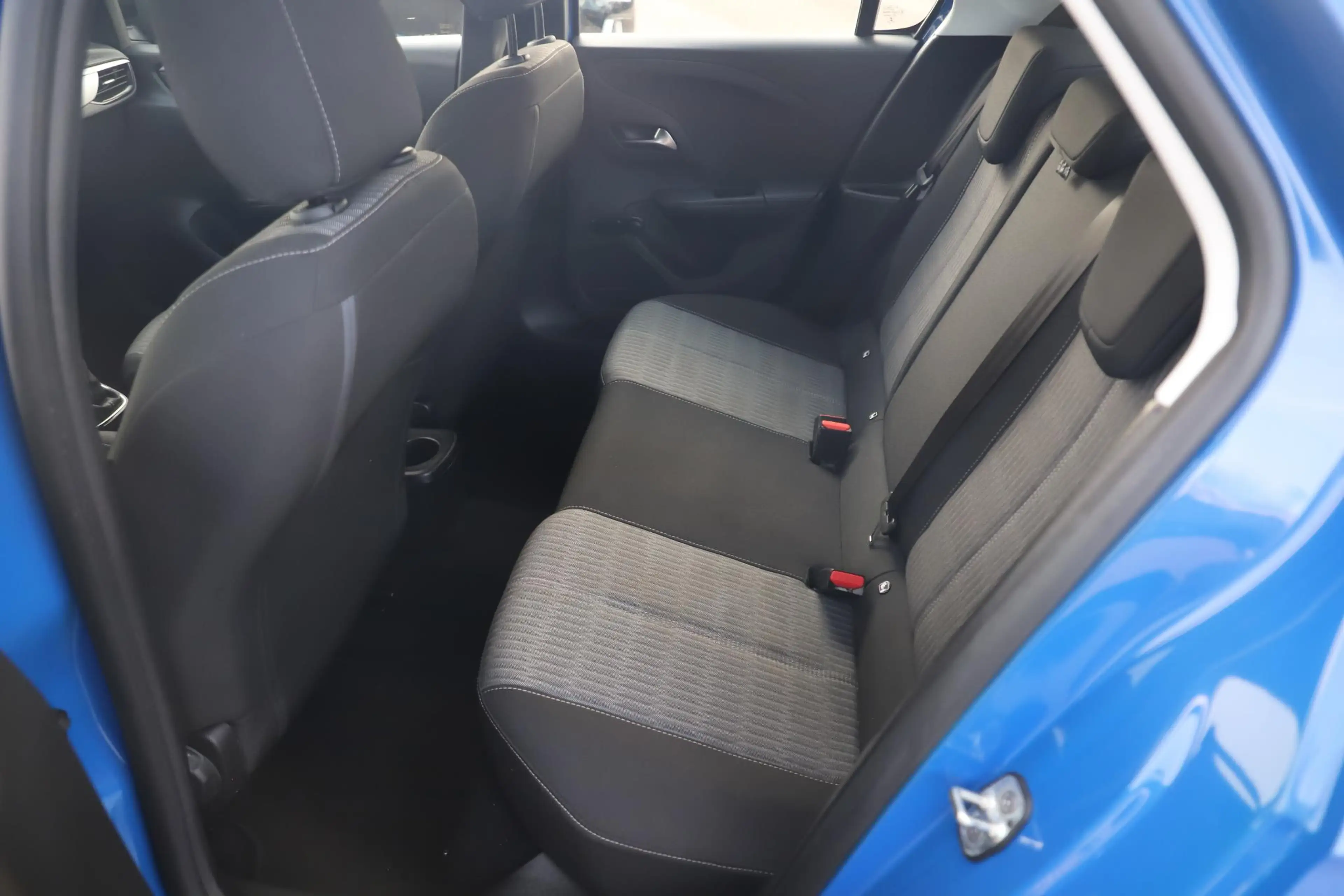 Opel Corsa 1.2 Edition 102PK NAP LMV Carplay Android Navigati — photo 7