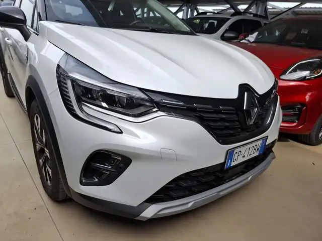 Renault Captur view 5