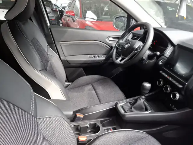 Renault Captur view 8