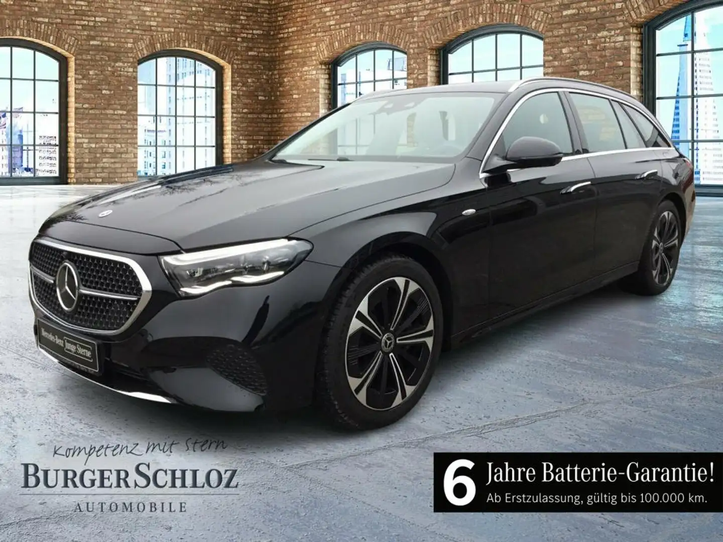 Mercedes-Benz E 300 de T AHK/DISTRO/NAVI Schwarz - 1