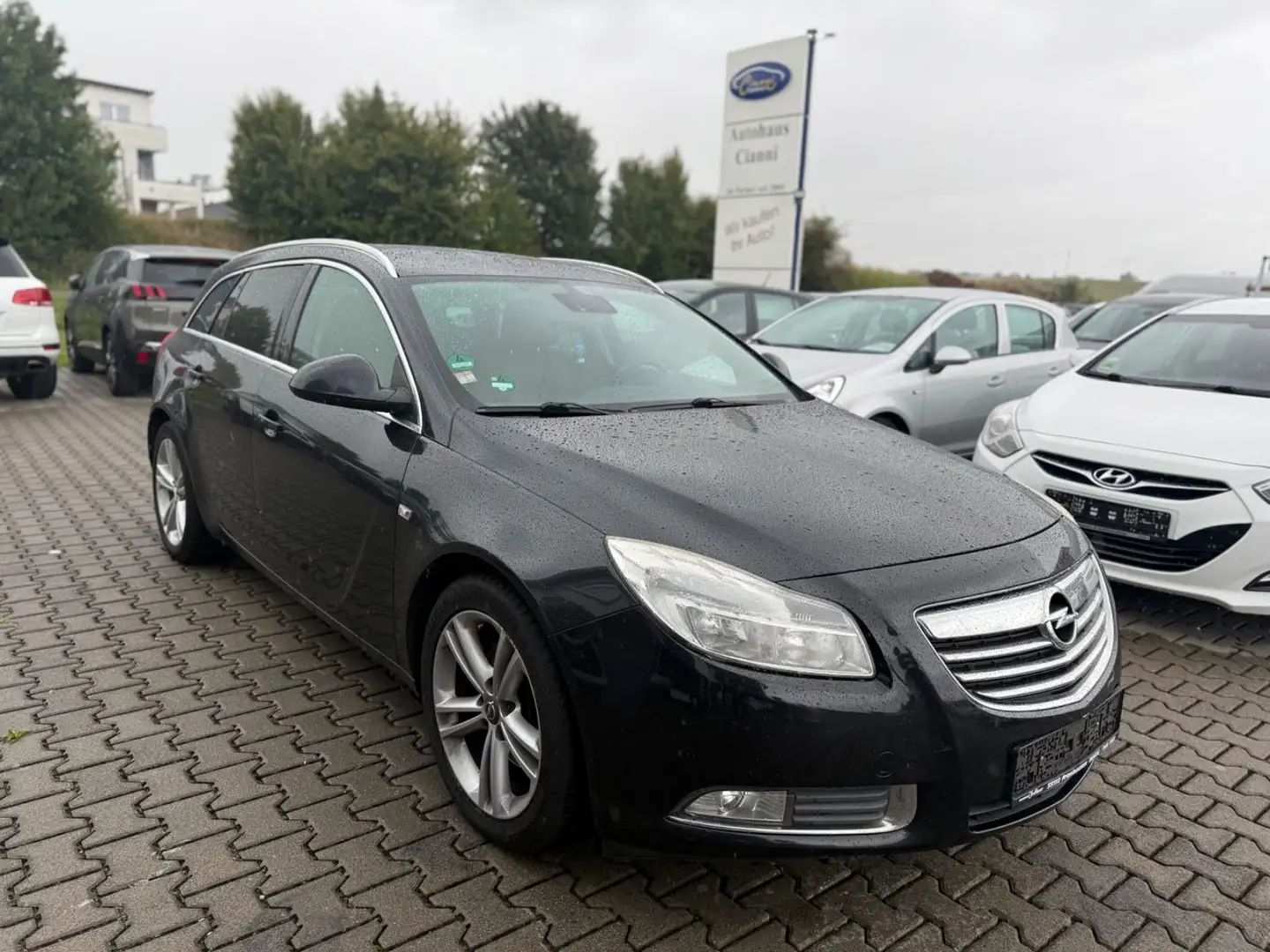 Opel Insignia A Sports Tourer Sport** Schwarz - 1