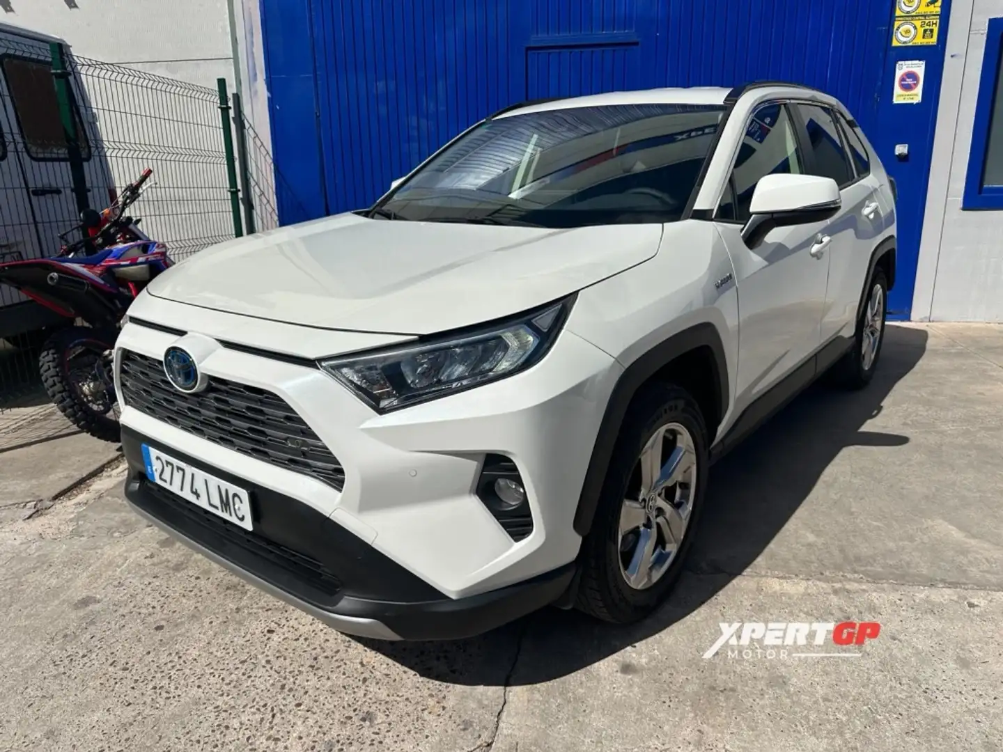 Toyota RAV 4 2.5 hybrid 2WD Advance Blanco - 2
