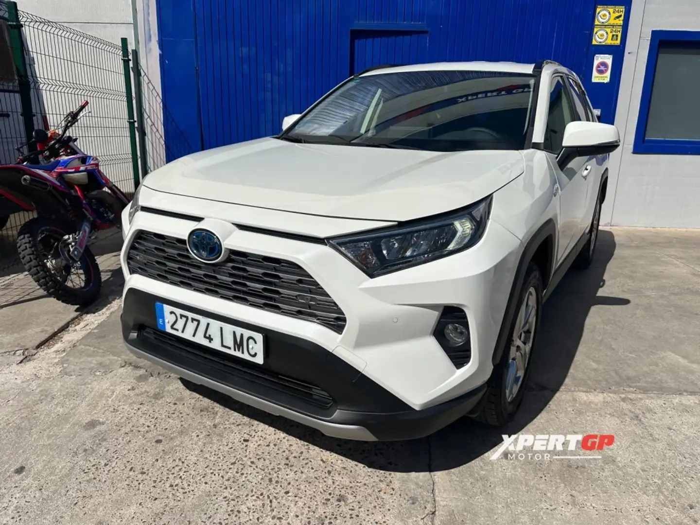 Toyota RAV 4 2.5 hybrid 2WD Advance Blanco - 1
