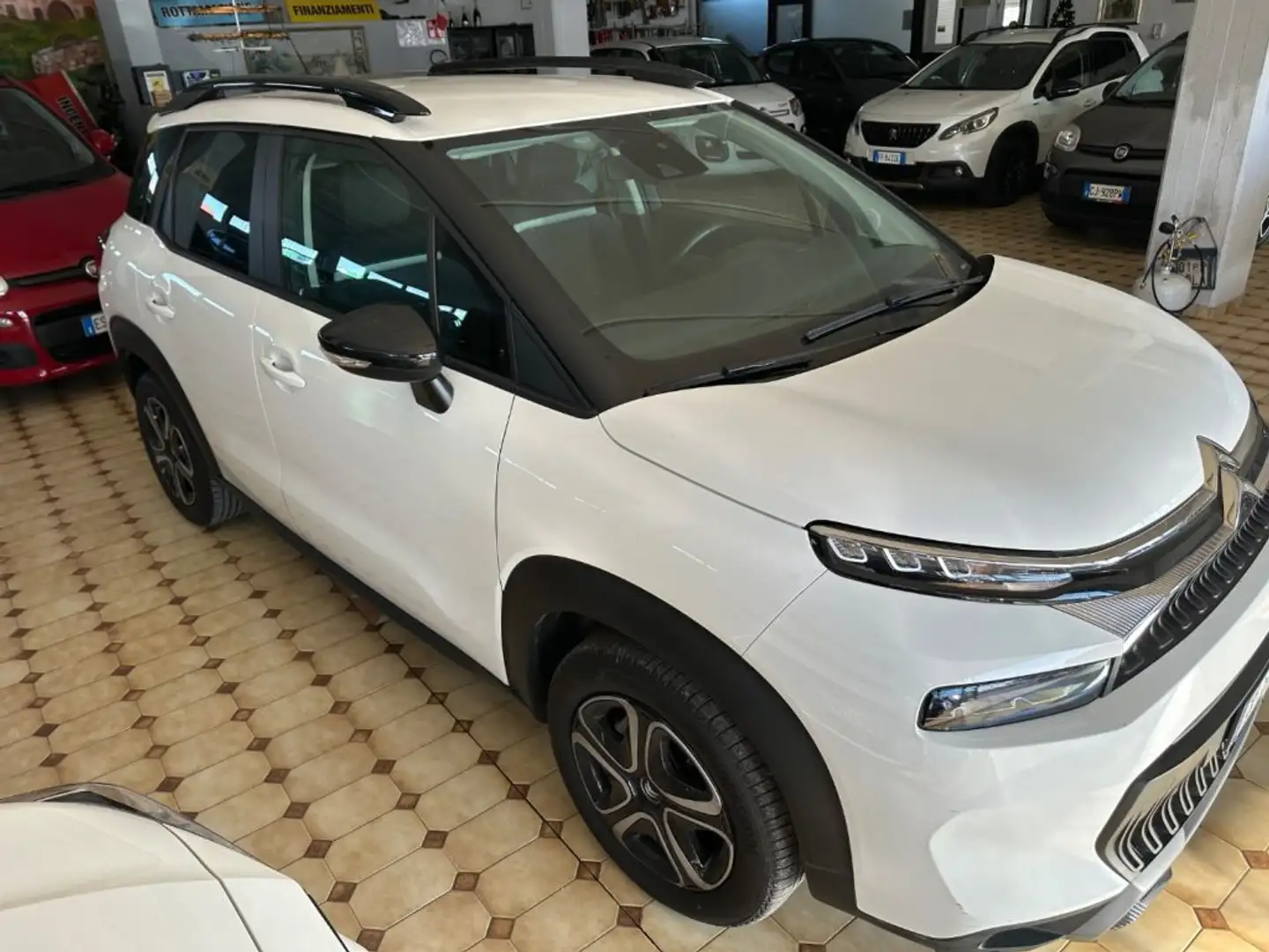 Citroen C3 Aircross PureTech 110 S&S Plus Weiß - 2
