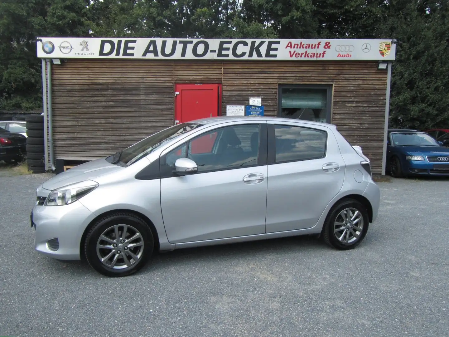 Toyota Yaris Edition / Navi / Rückfahrkamera Argent - 1