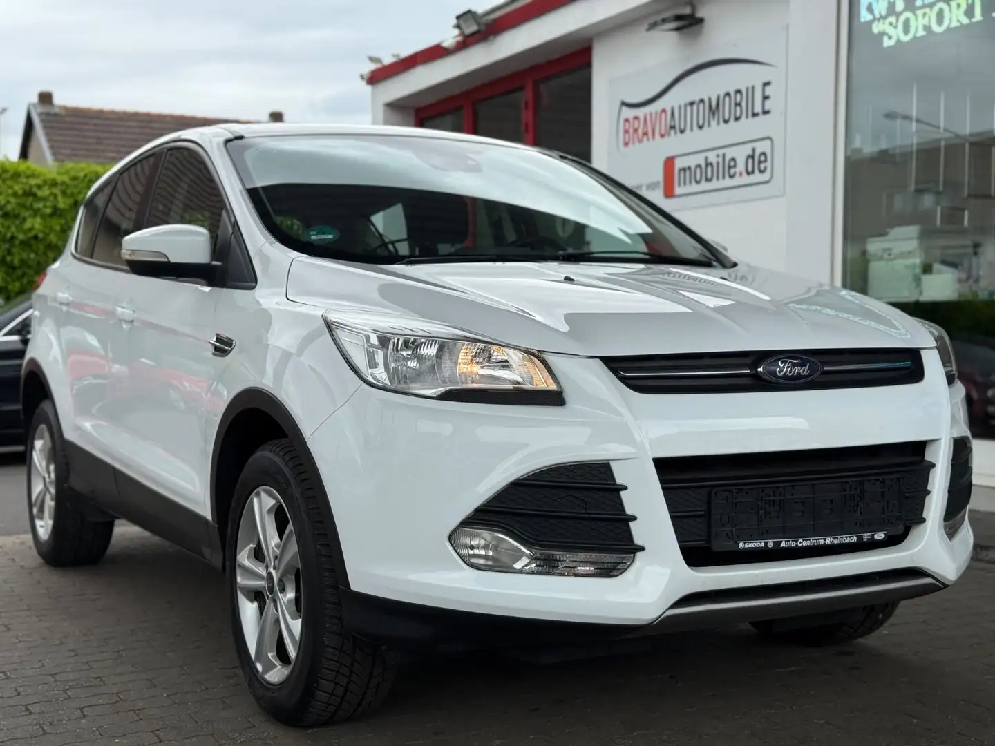 Ford Kuga Sync Edition KLIMA/PDC/S&S/TEMPOMAT/USB Wit - 1
