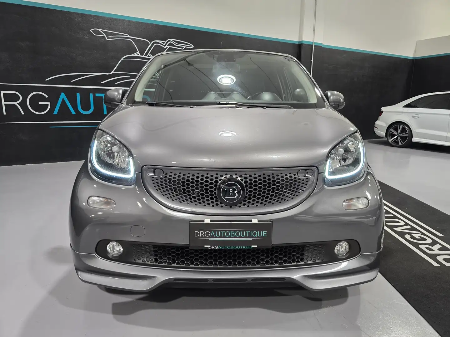 smart forFour Forfour 0.9 t Brabus Xclusive 109cv twinamic Grigio - 2