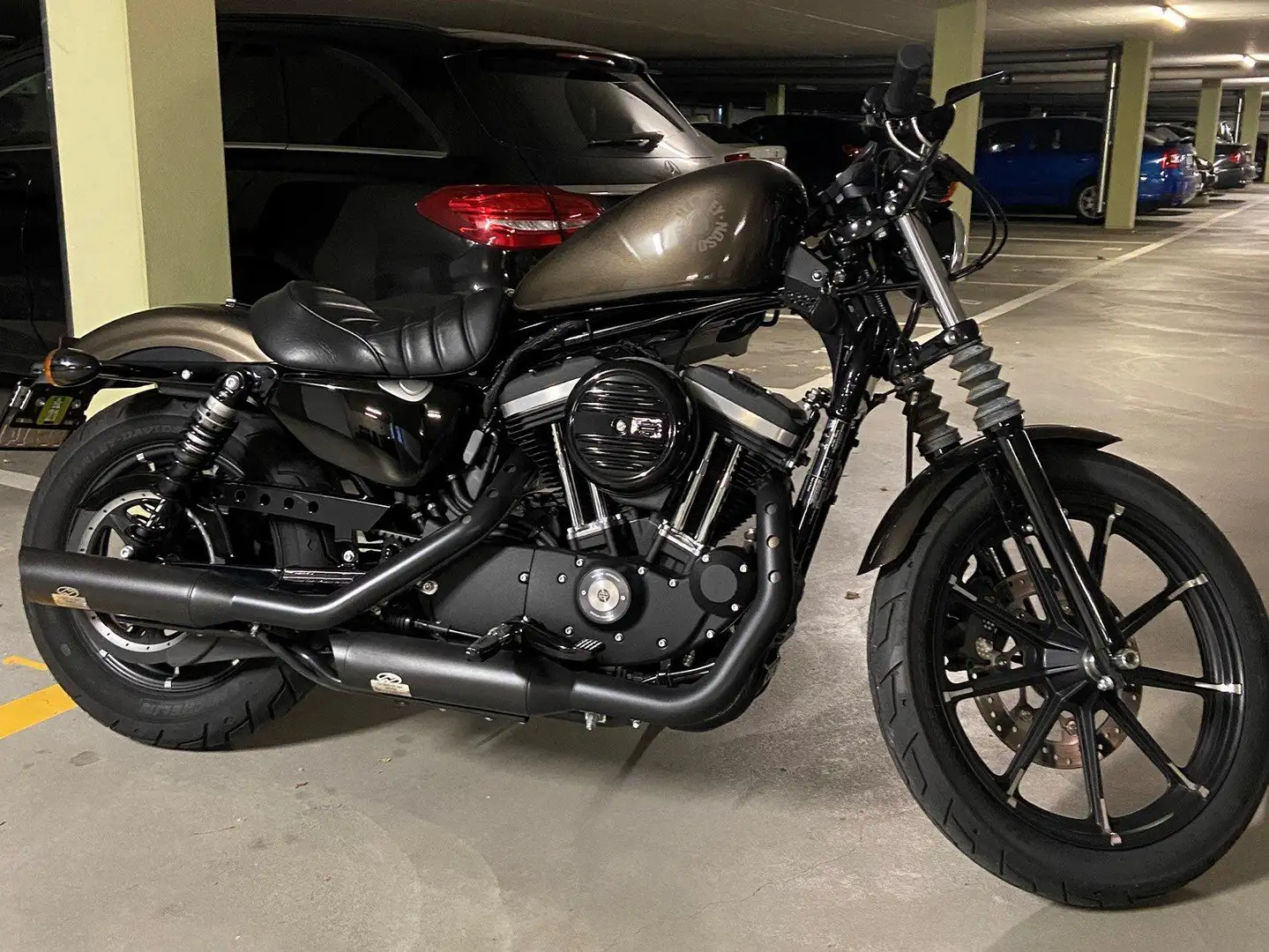 Harley-Davidson Sportster XL 883 Maro - 1