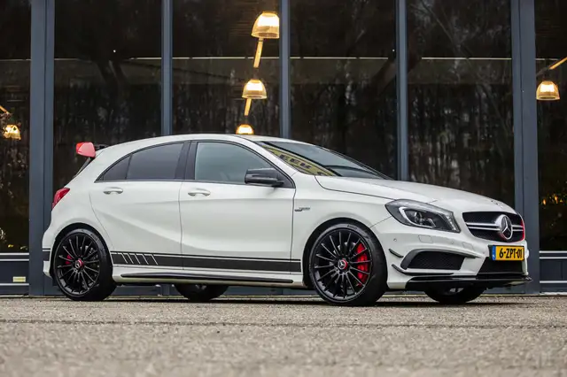 Mercedes-Benz A 45 AMG 4MATIC Edition 1