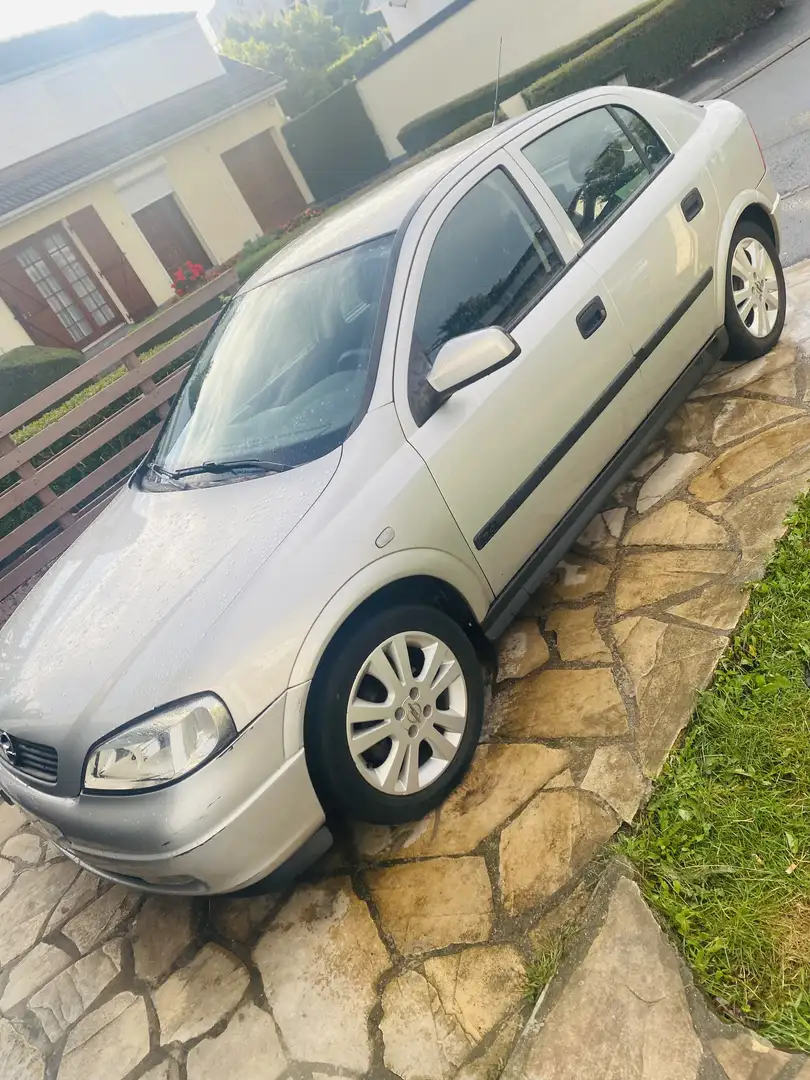 Opel Astra 1.4 16V GL - 1