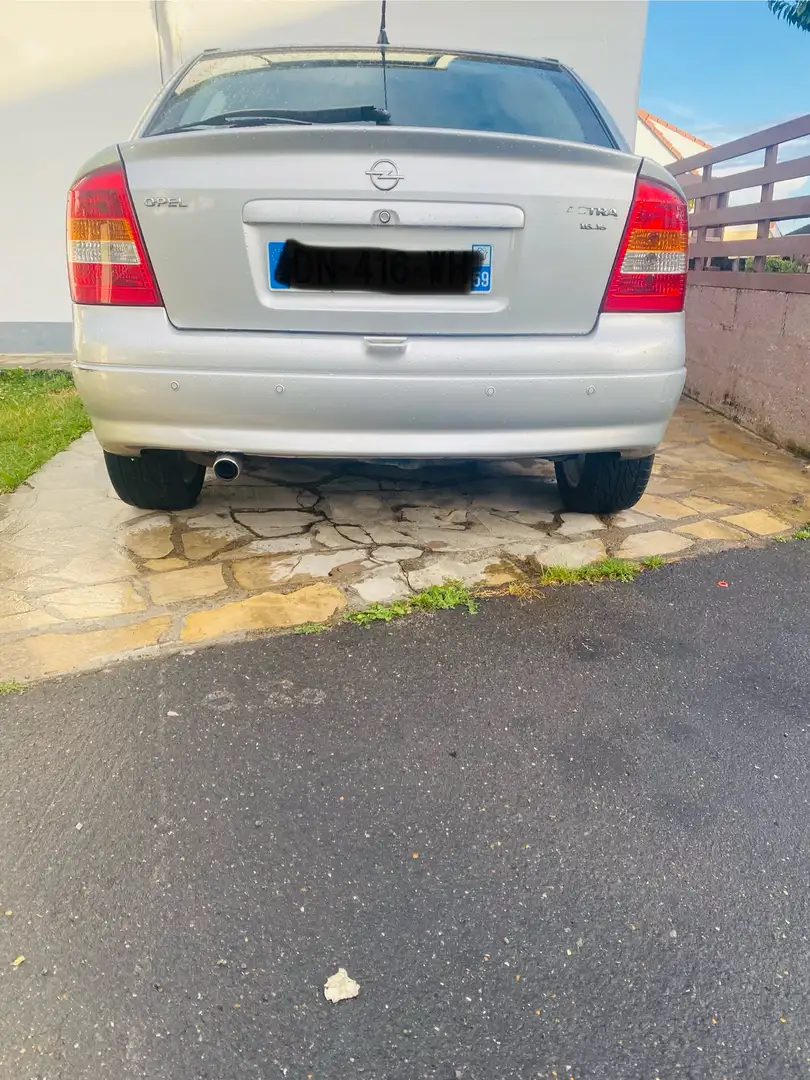 Opel Astra 1.4 16V GL - 2