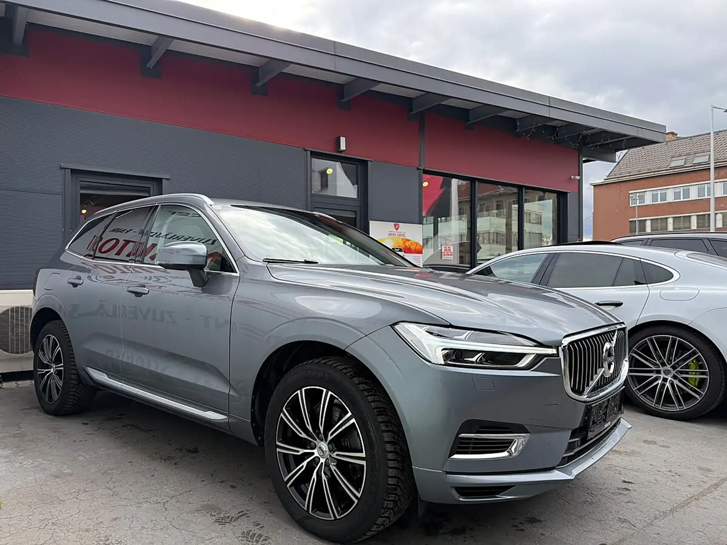Volvo XC60 T8 Twin Engine PHEV Inscription *Voll Ausstattu... Grau - 2