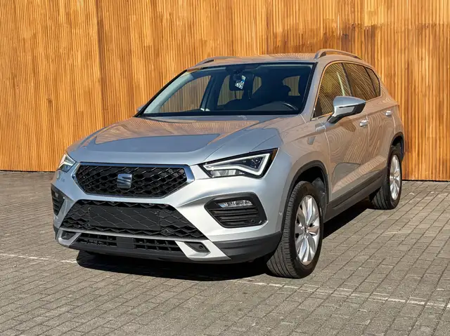 SEAT Ateca Ateca 1.0TSI -110pk, Cruise, GPS, Camera, 17", 1jaar garantie