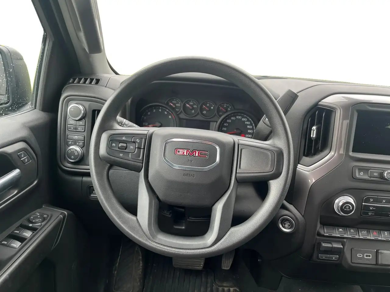 GMC Sierra 1500 photo GMC Sierra 1500