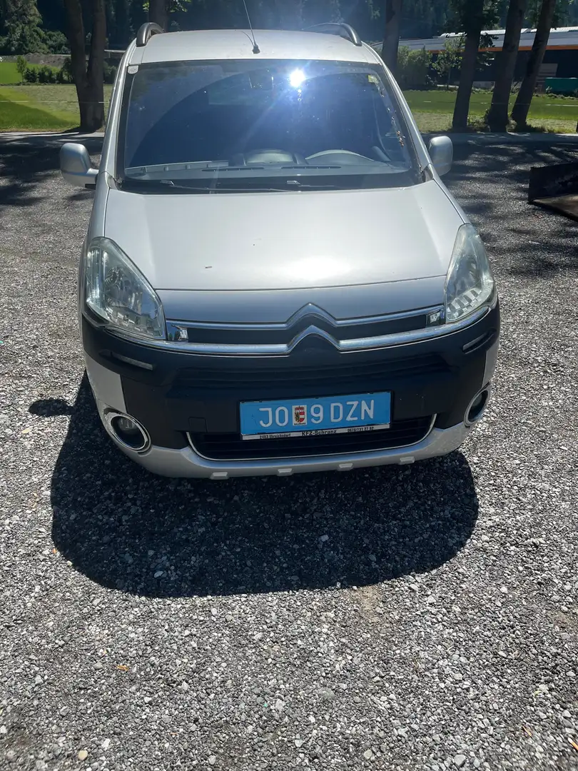 Citroen Berlingo 1.6 D Automatik Silber - 1
