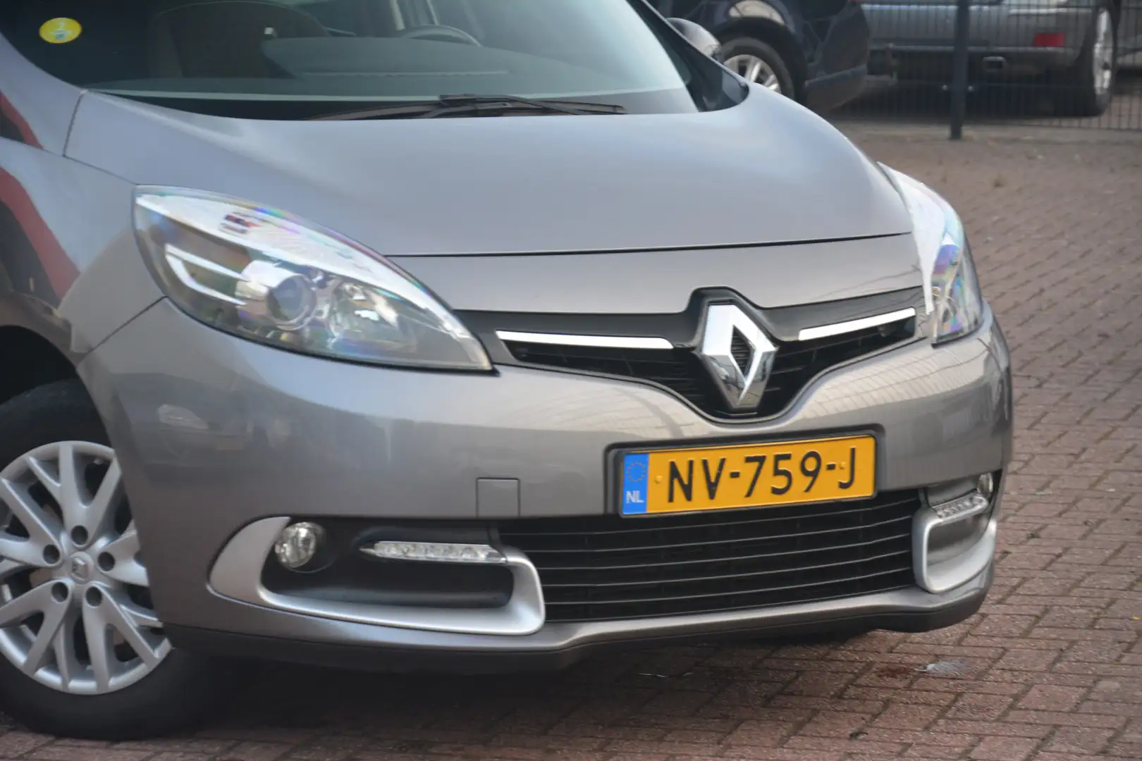 Renault Scenic 1.5 dCi Bose Nette Scenic automaat onderhoudshisto Gris - 2