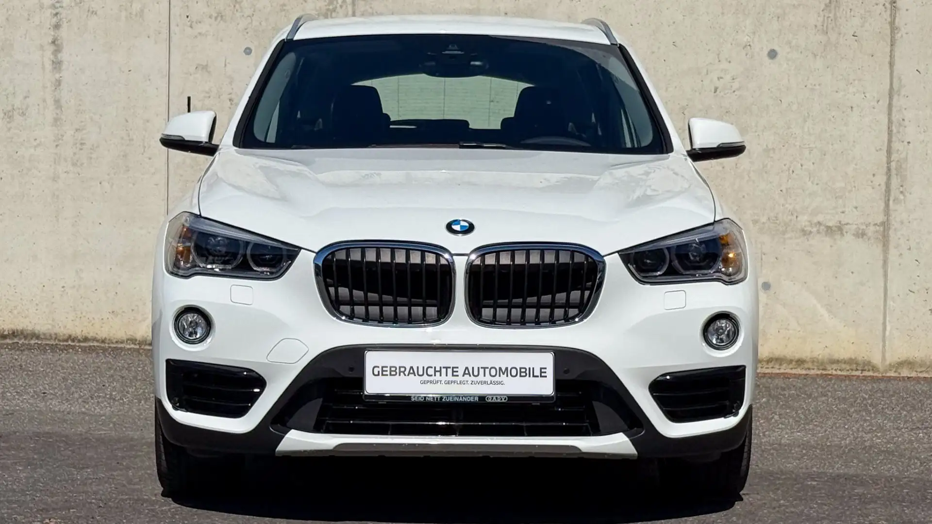 BMW X1 xDrive18d Sport Line Aut. Weiß - 2