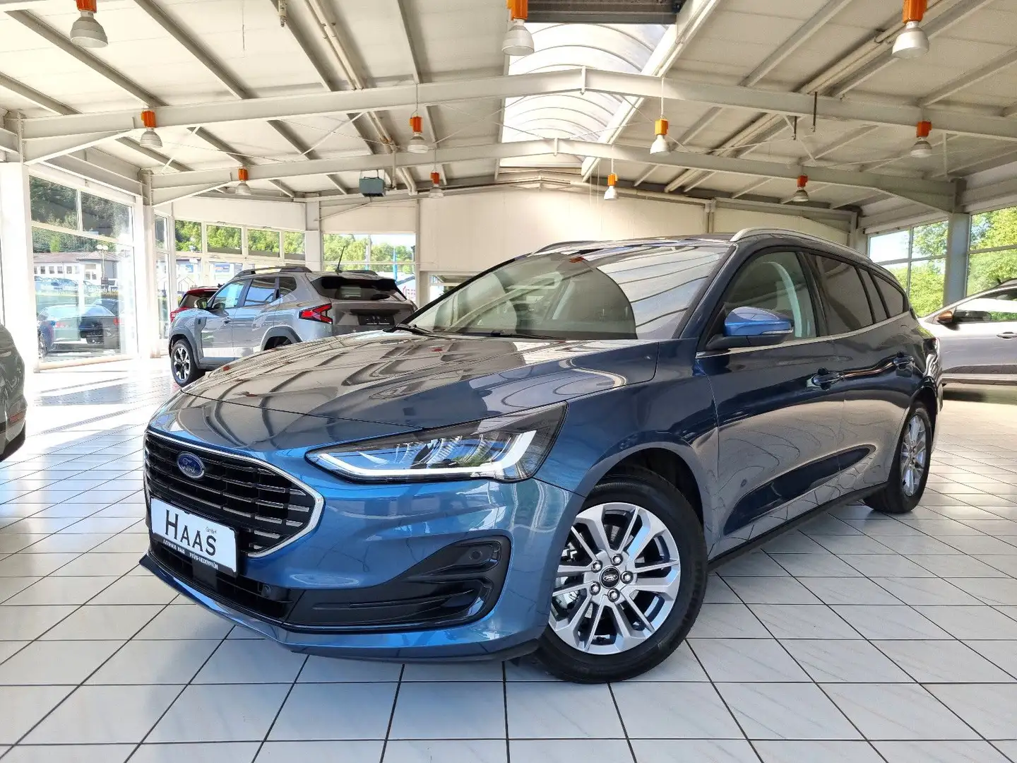 Ford Focus 1,5 EcoBlue Titanium X Turnier Auto Grijs - 1