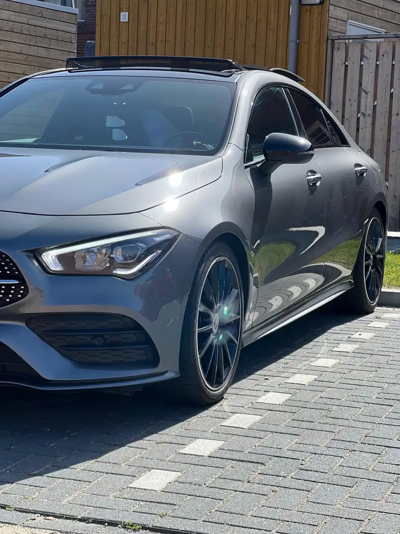Mercedes-Benz CLA 220 4M. Prem. Plus Grijs - 2