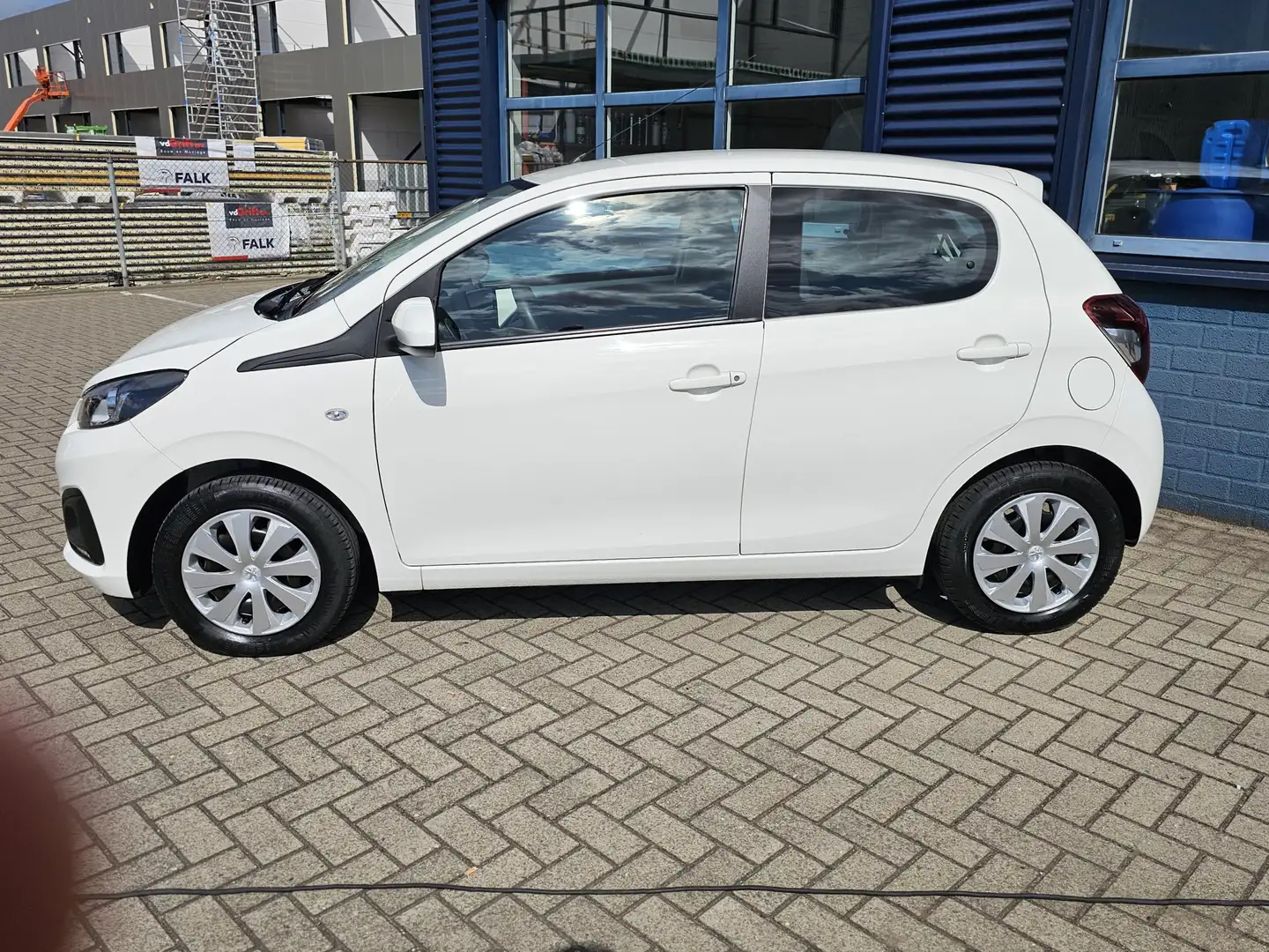 Peugeot 108 1.0 e-VTi Active Airco | Bluetooth | Boordcomputer Wit - 2