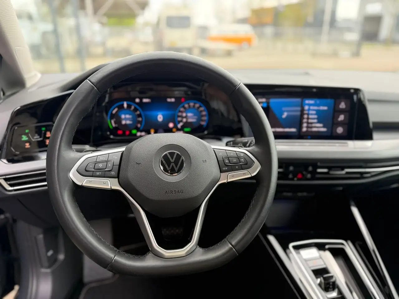 Volkswagen Golf 1.4 eHybrid Style Volkswagen Golf 1.4 eHybrid Styl 13