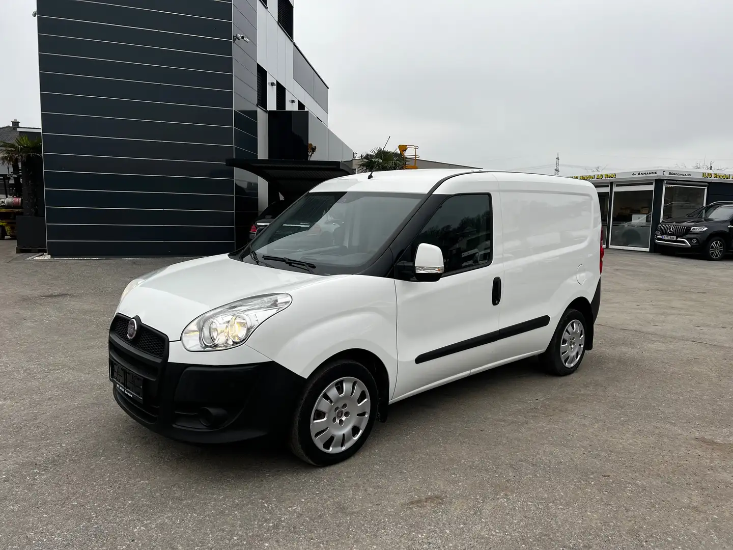 Fiat Doblo 1,4 L 88 kW *Benzin/Erdgas CNG *Kastenwagen* Weiß - 1