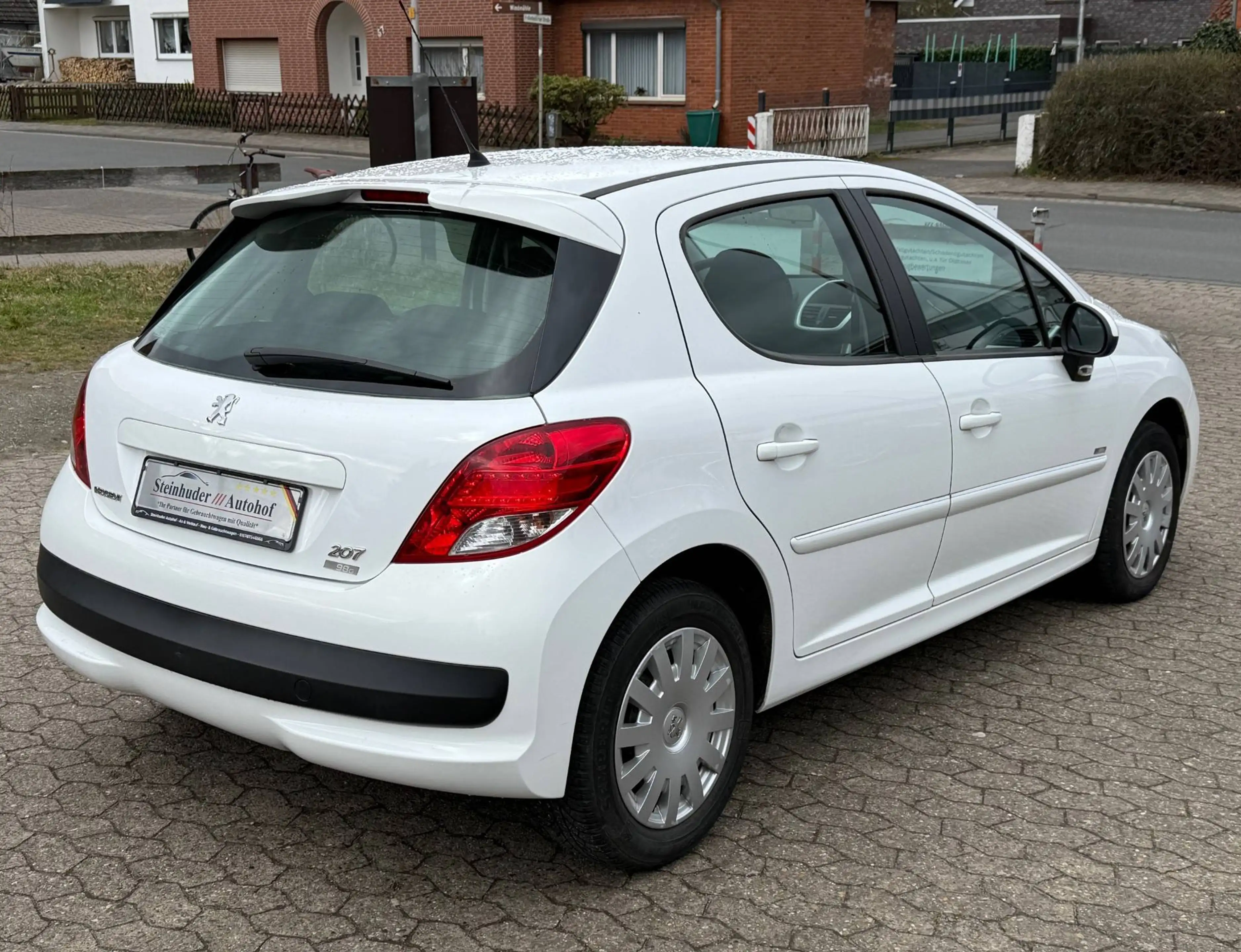Peugeot 207 98G — photo 8