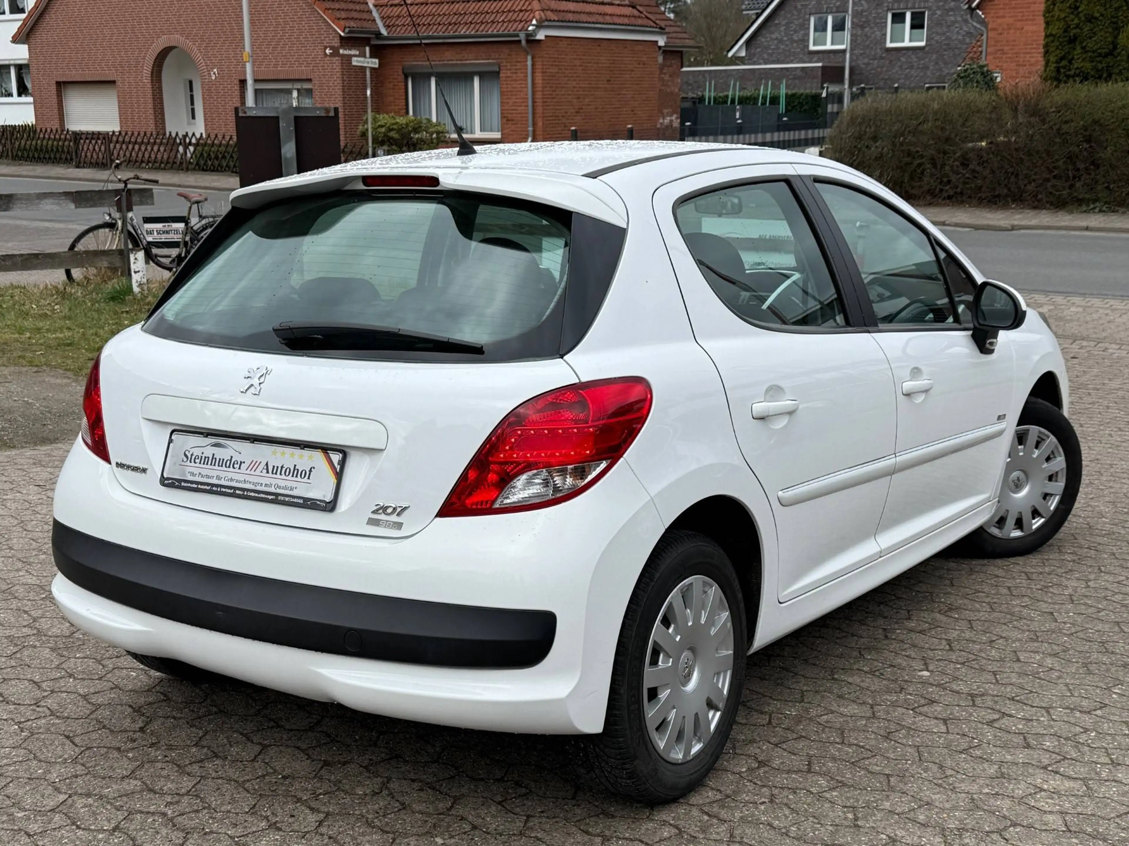 Peugeot 207 98G — photo 2